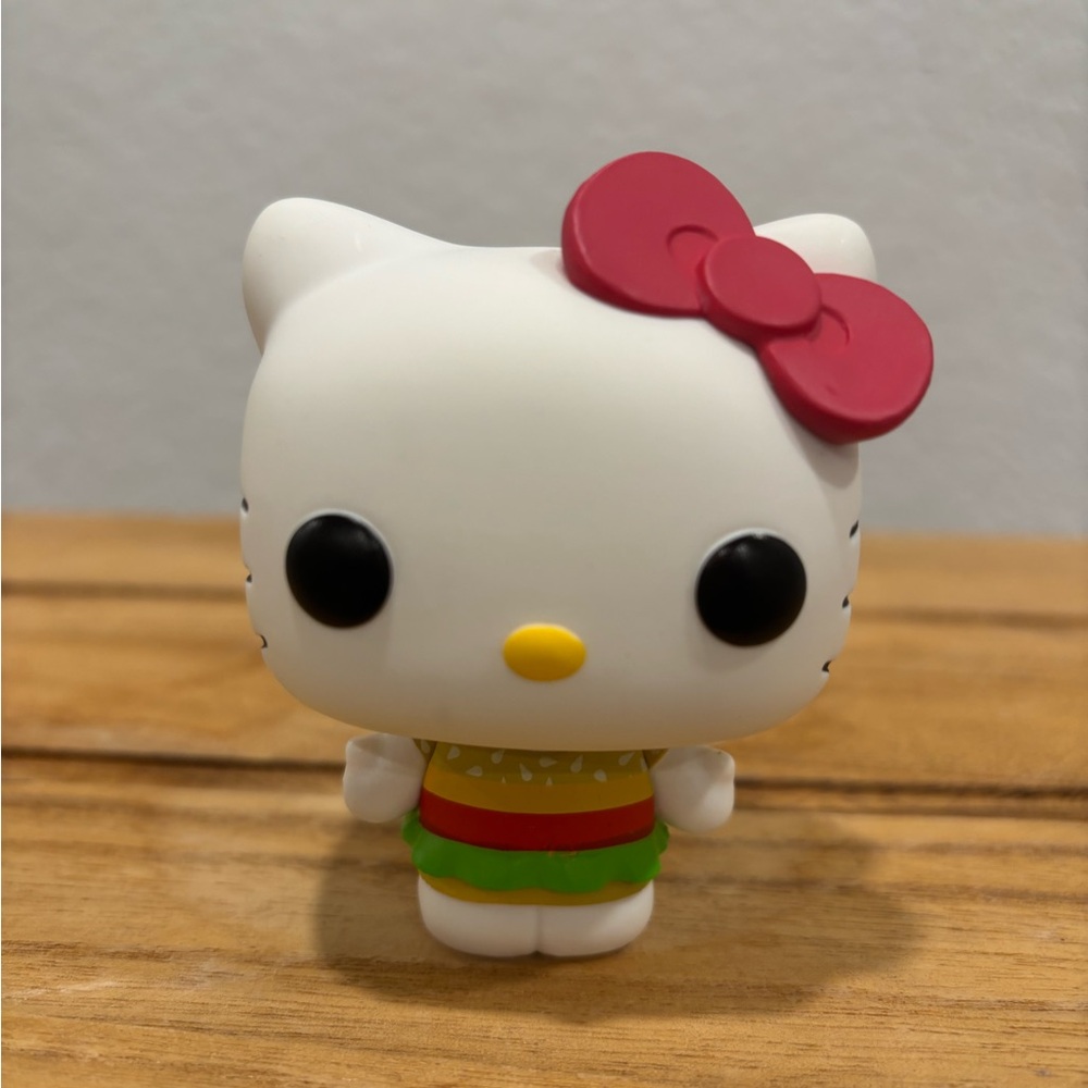 Funko Pop! Sanrio Hello Kitty Kawaii Burger Shop vinyl figure #29.